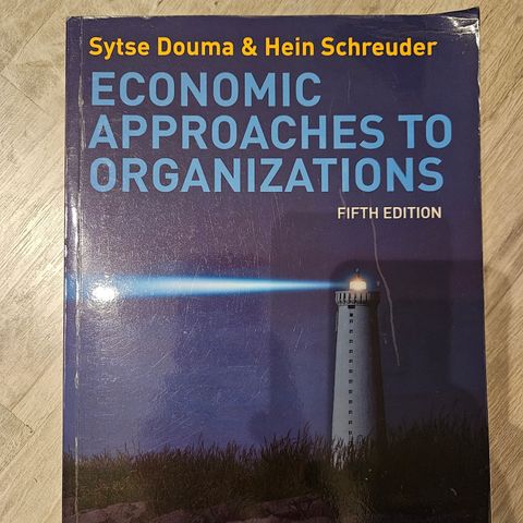 Fagbøker statsvitenskap, organisasjon og ledelse, økonomi