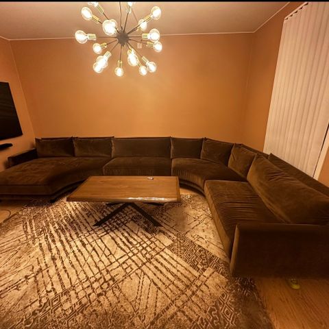 Stor sofa Selges billig Veldigt lite brukt