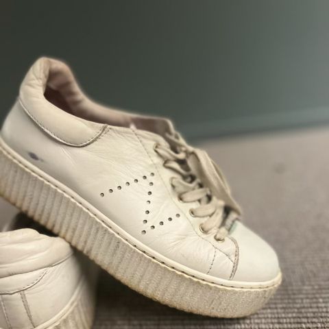 Nude Sneakers skinnsko 38 2/3