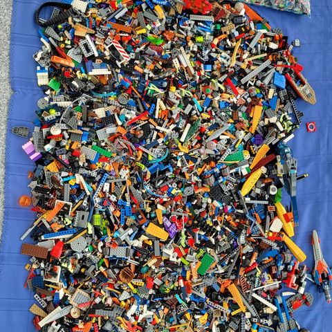 Stor samling lego Ninjago+ div lego. Mangel figurer