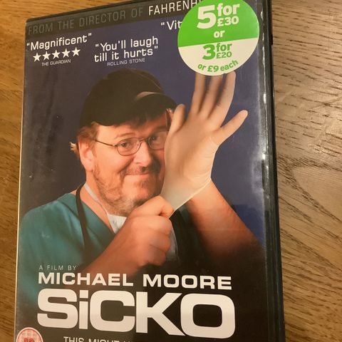 Komedie SICKO This might hurt a Little Michael Moore DVD 12 år