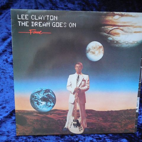 LEE CLAYTON - THE DREAM GOES ON - DEN ELEKTRISKE DYLAN ROCKER - JOHNNYROCK