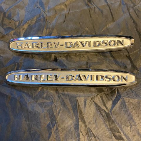 Harley Davidson Tank Emblemer / Klistremerker OEM