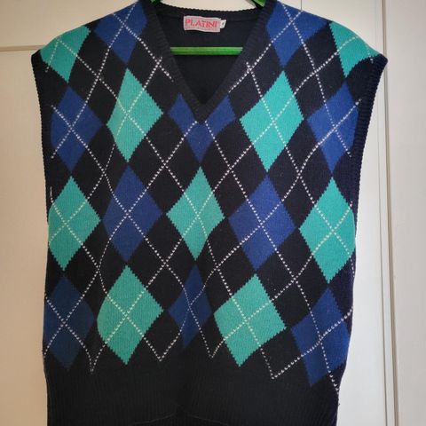 Retro vest i ull for dame s.billig kr 300