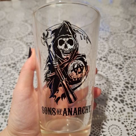 Sons of anarchy glass selges