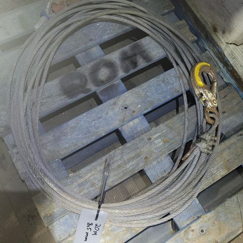 20 Meter Wire galvanisert med krok i endene.8.5 mm