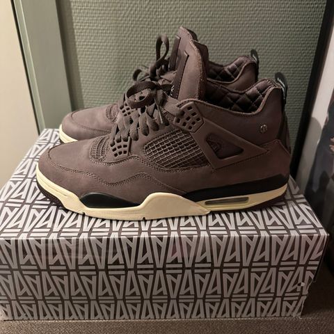 Jordan 4 A Ma Maniere