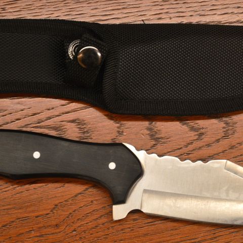 Jakt/bushcraft kniv