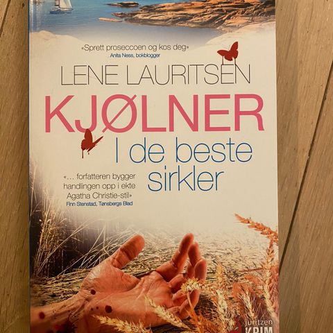 Innbundet bok: I de beste sirkler Mysterie Bok - Lene Lauritsen kjølner