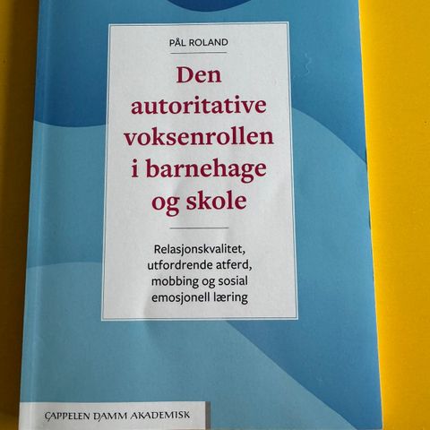 Den autoritative voksenrollen