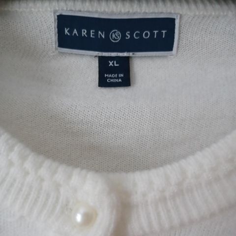 Karen Scott genser med knapper i str.XL.NY PRIS!!