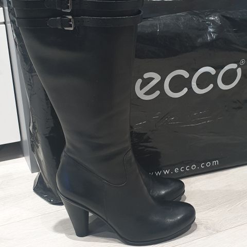 Ny høye boots Ecco str41