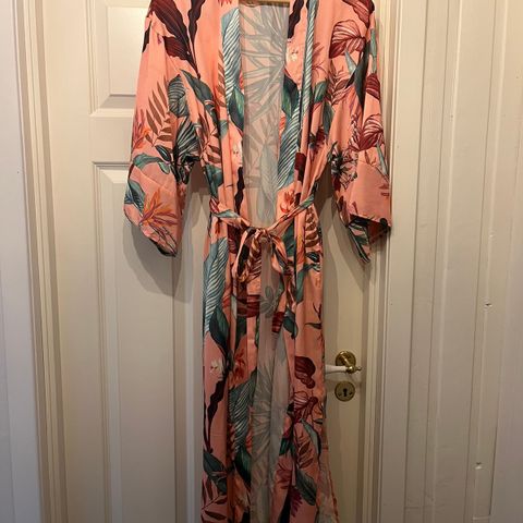 Morgenkåpe/ kimono