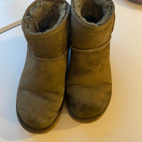 Grønne uggs str 39