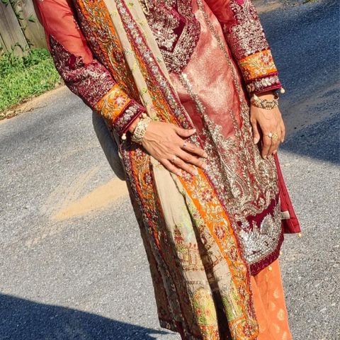 Pakistanske/ Indiske klær