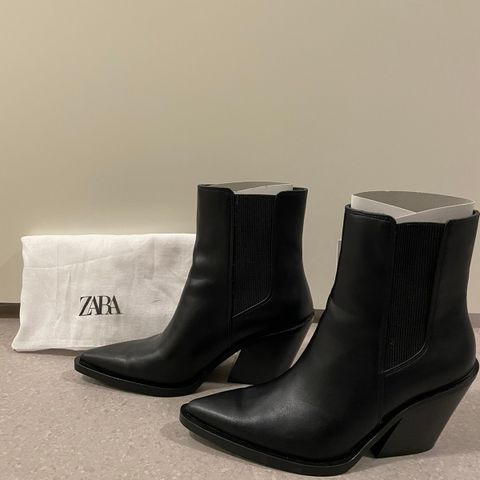 Ankle Boots fra Zara. Ny. Str 39