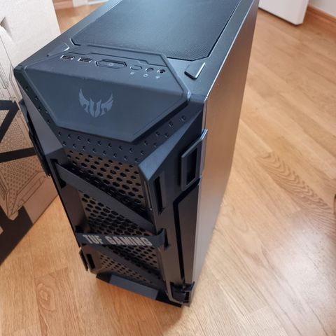 Nytt Asus TUF GT301 gaming kabinett