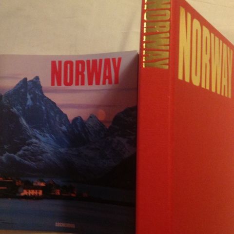 NORWAY. H. Aschehoug & Co / Flint River Press Ltd. Tekst Gunvald Opstad.