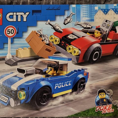 LEGO City 60242 Utrykningspolitiet