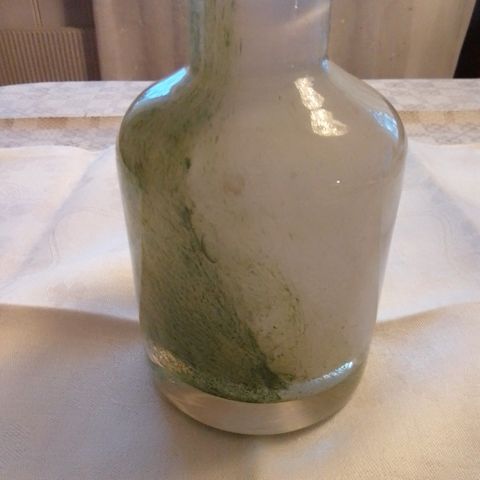 Benny Motzfeldt  vase, syremerket B.M, fra Plus i Fredrikstad.