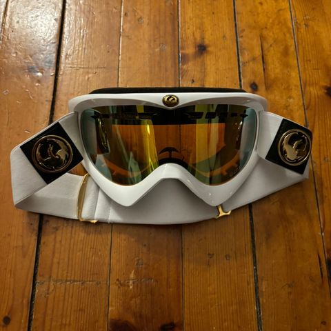 Ski googles