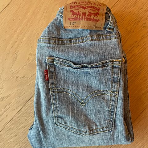 Levis 510 skinny jeans dongeribukse str 10 år