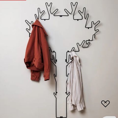 Maze tree hanger