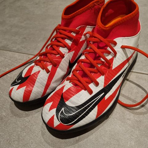 Fotball Fotballsko Nike Mercurial str 36.5