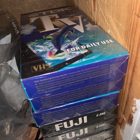 4stk VHS Tape Fuji Adv. 240min. 4t -Ny I Plast