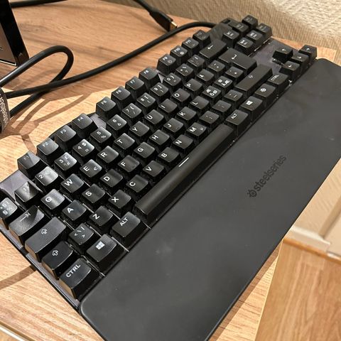 steelseries apex 7 TKL