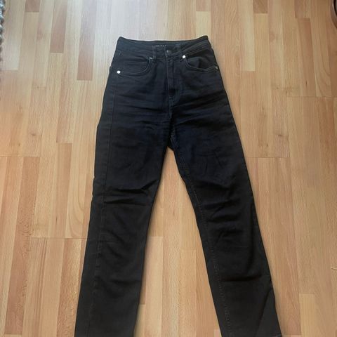 Jeans Bikbok