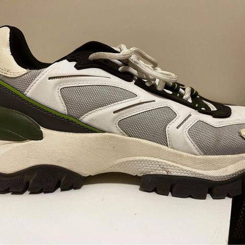 H&M sneakers, used once 41 size