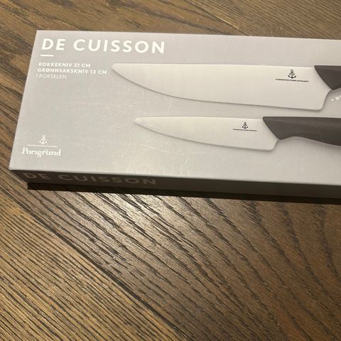 De cuisson kokeknive sett fra Porsgrund porselen