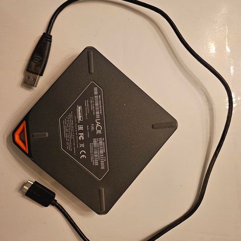 Lacie Fuel 2TB wifi