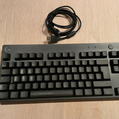 Logitech G Pro gamingtastatur (nordisk oppsett)