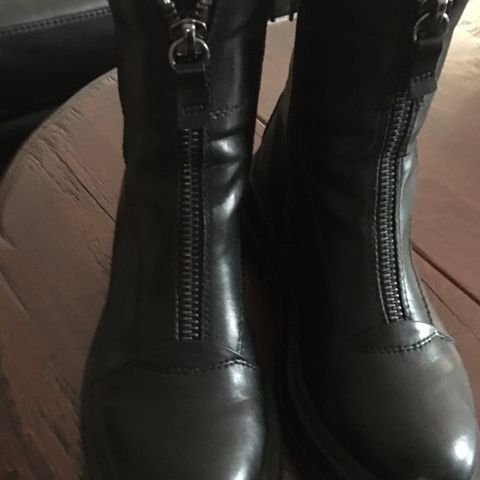 Som nye sko/boots Str 37,  kr 350