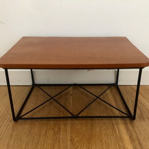 Retro hylle teak & sort stål