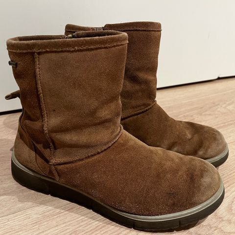 UGG classic li chestnut