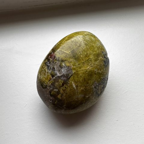 Green opal stein krystall