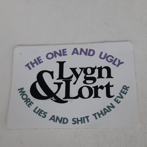 The one and ugly - Lygn & Lort - Klistremerke