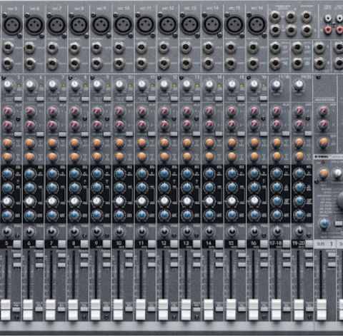 MACKIE CFX20 MK 2.  (20 kanals miksebord)