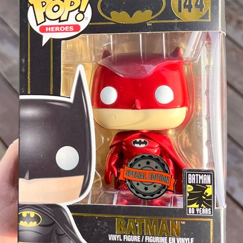 Funko Pop! Batman (Red Metallic) (Batman 80 Years) | DC (144) SE Excl.