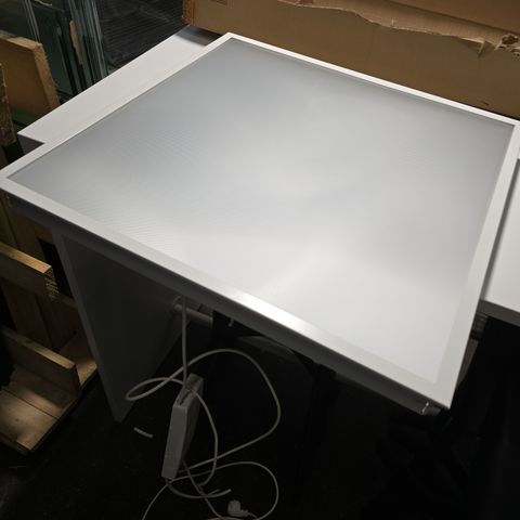 Fagerhult 60x60 cm ledlys for himling.