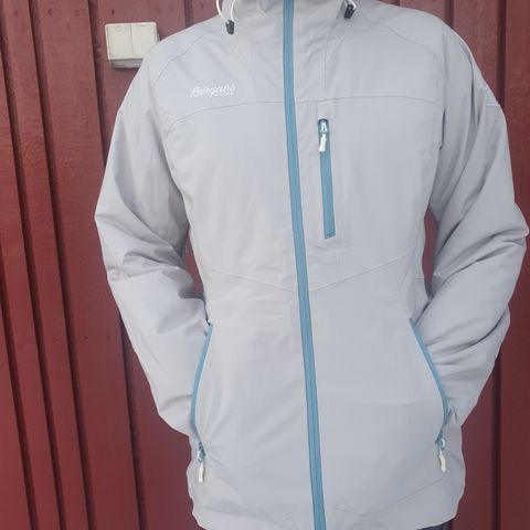 Bergans Romsdalshorn insulated vann-vindtett jakke, skijakke, strXS