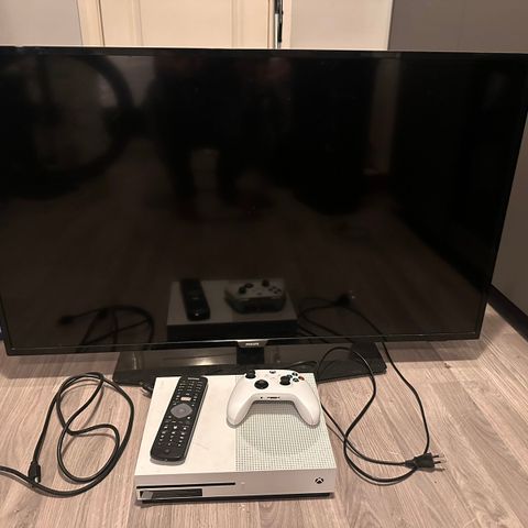 Philips smart tv, 43 tommer + Xbox s + kontroll + HDMI kabel også chromcast