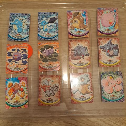 Topps vintage pokemonkort til salgs.