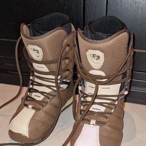 Fine Snowboard boots selges! Str. 37,5