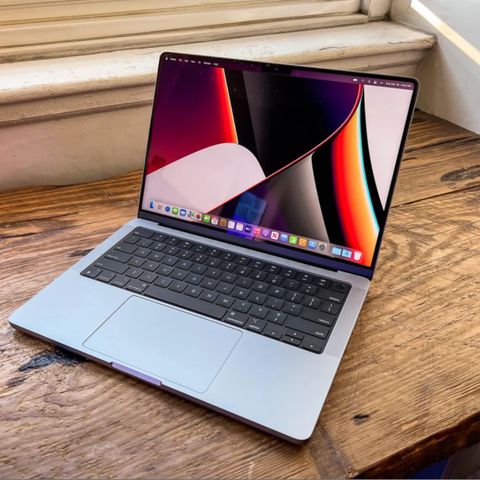 MacBook Pro 14 M1 Pro 2021 512GB (stellargrå)