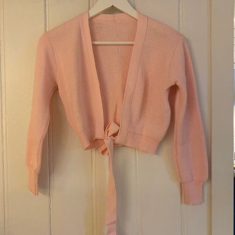 Bolero/cardigan med knyting