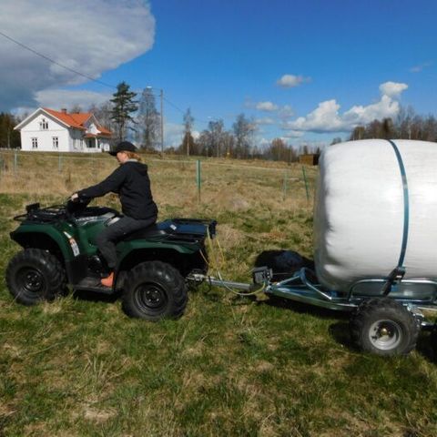 ATV henger for høyball / rundball